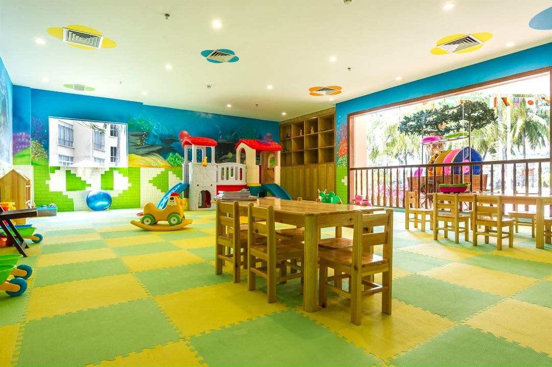 Китай, Хайнань, 1-я линия до моря 