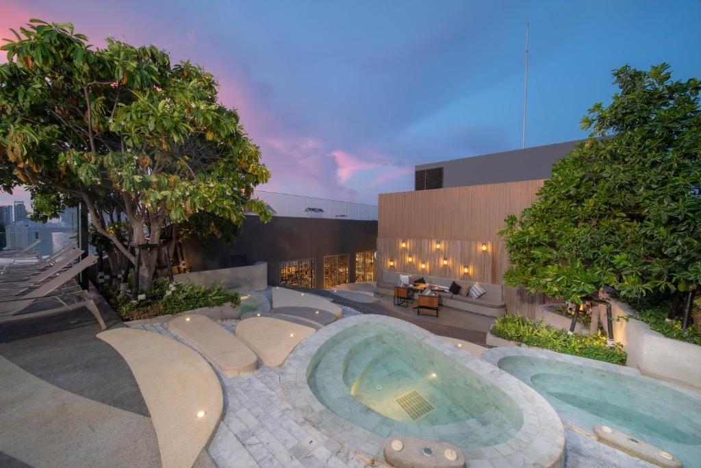 Тайланд, Джомтьен, 1-я линия до моря 