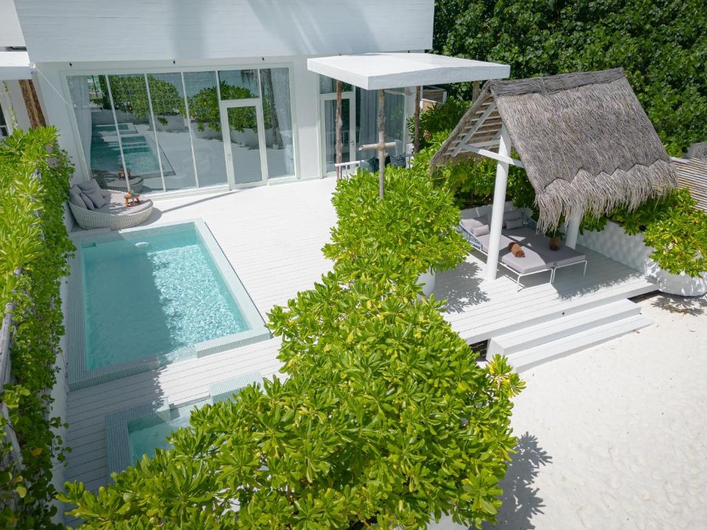 Мальдивы, 1-я линия до моря  