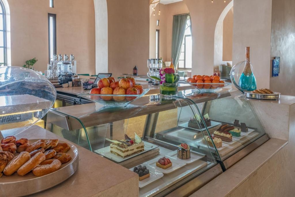 Оман, Салала, 1-я линия до моря  