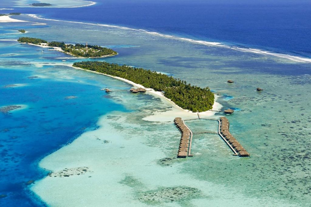 Мальдивы, 1-я линия от моря, 50 м до моря.  